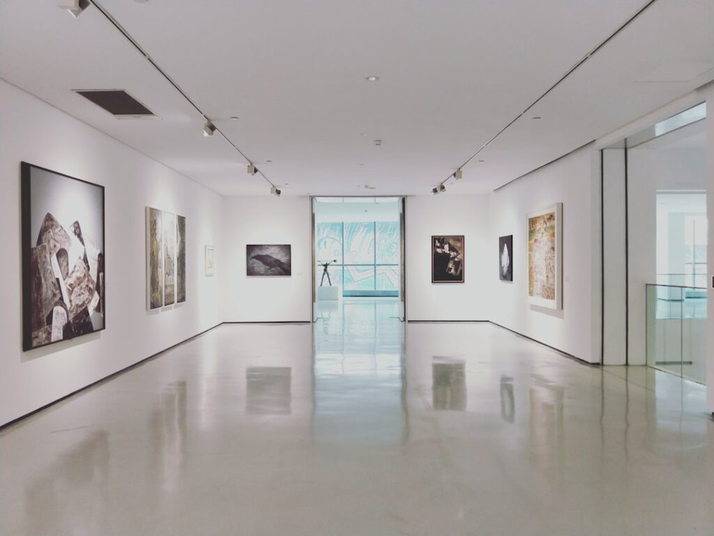 美術館の展示室